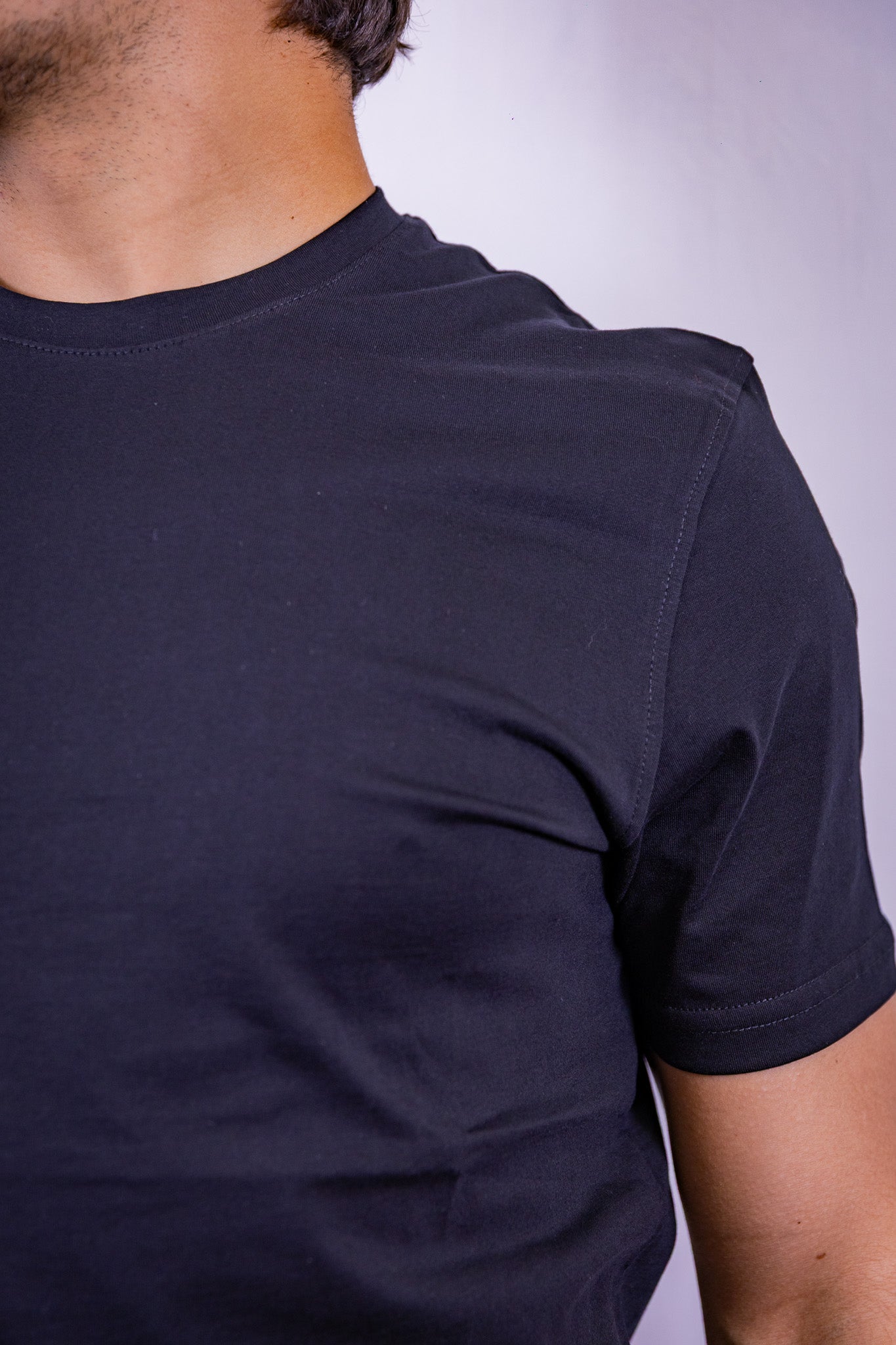 T-SHIRT COTONE SUPIMA BERNA NERA